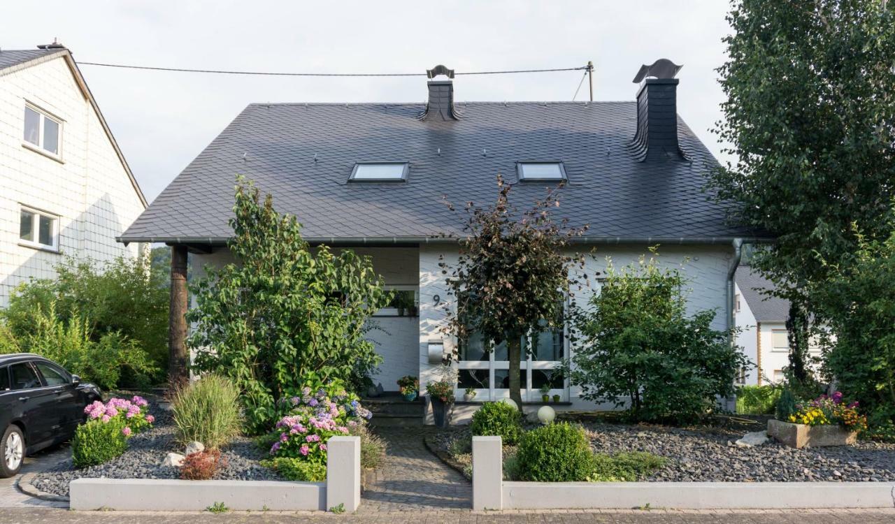 Moderne 70 Qm Wohnung Mit Grosser Dachterrasse Kinheim Екстер'єр фото